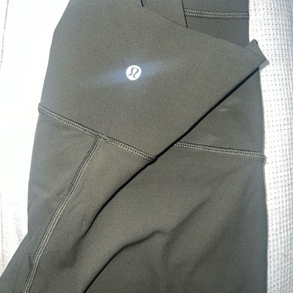 Lulu lemons align leggings - Picture 5 of 6